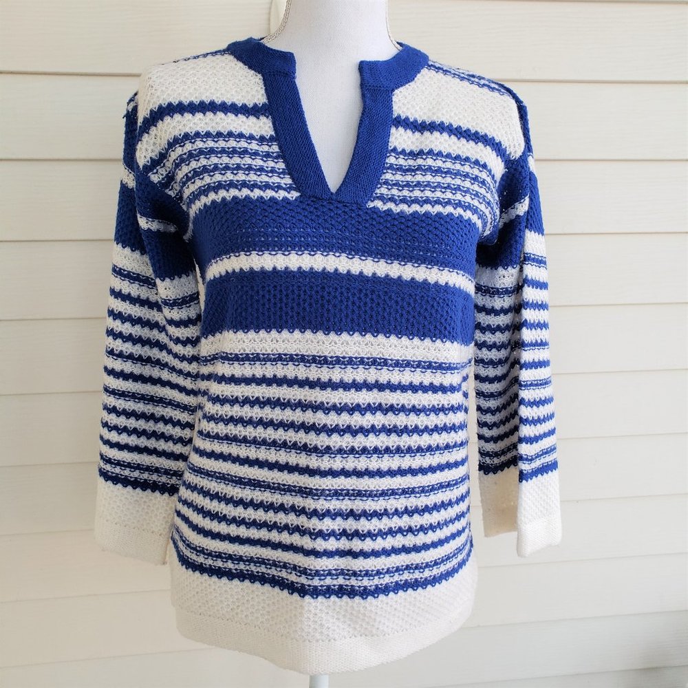 Vintage 70s V-neck Sweater With 3/4 Length Bell Sleeves By Joyce